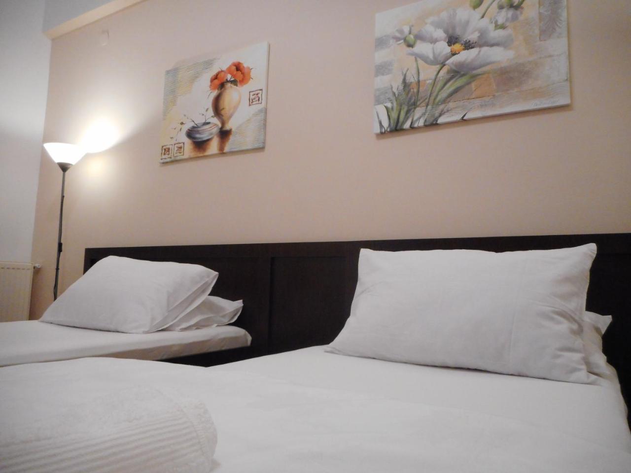 Hotel Holiday Victoria Victoria  Eksteriør billede
