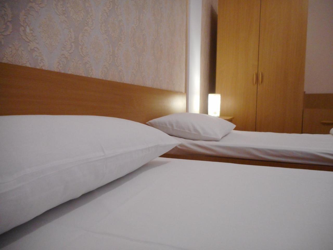 Hotel Holiday Victoria Victoria  Eksteriør billede